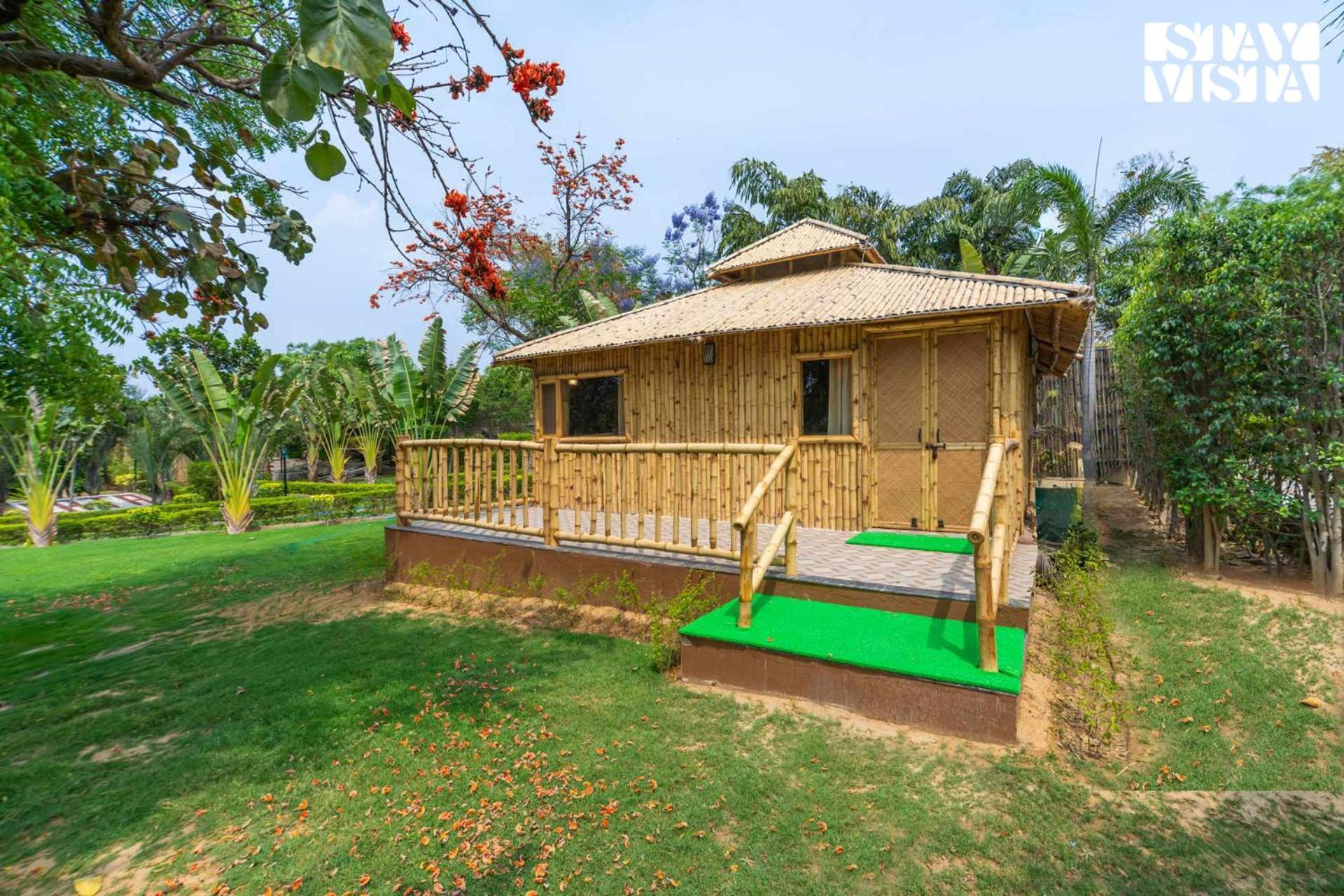 Stayvista At Maple Farms With Pool, Bbq & Bonfire Sohna Exterior photo